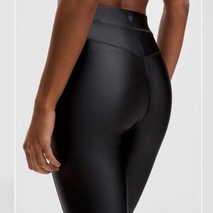 Lululemon Satin Shine‎ High-Rise Tight 25" Black size 4